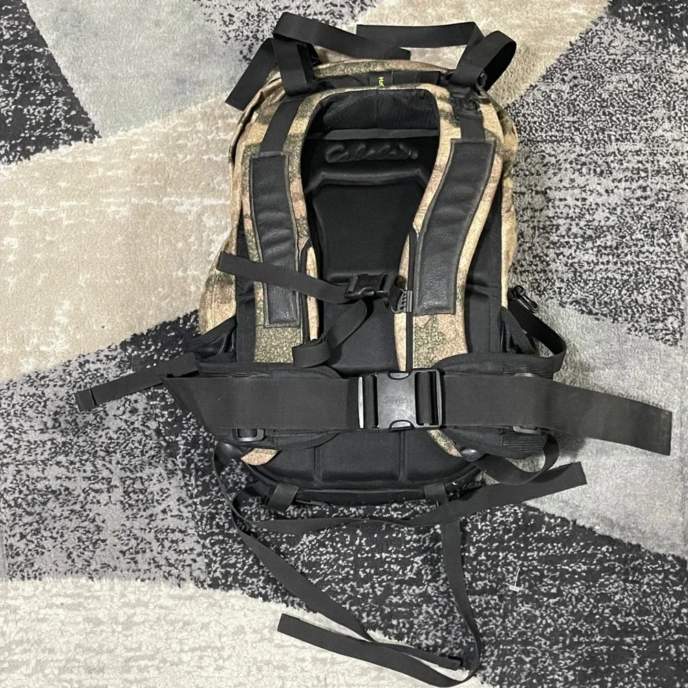 Cabela's Outfitter Backpack Mens OS Camo Seclusion 3D Hunting Hiking Bag Outdoor
